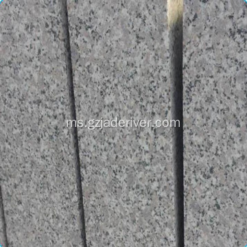 Kelabu Granite Slab Roadside Stone